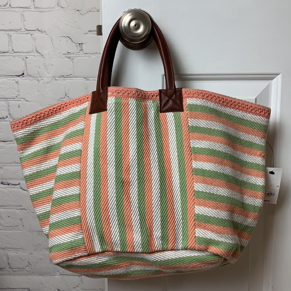 Crown & Ivy Striped Tote with Tassels - Picture 4 of 12